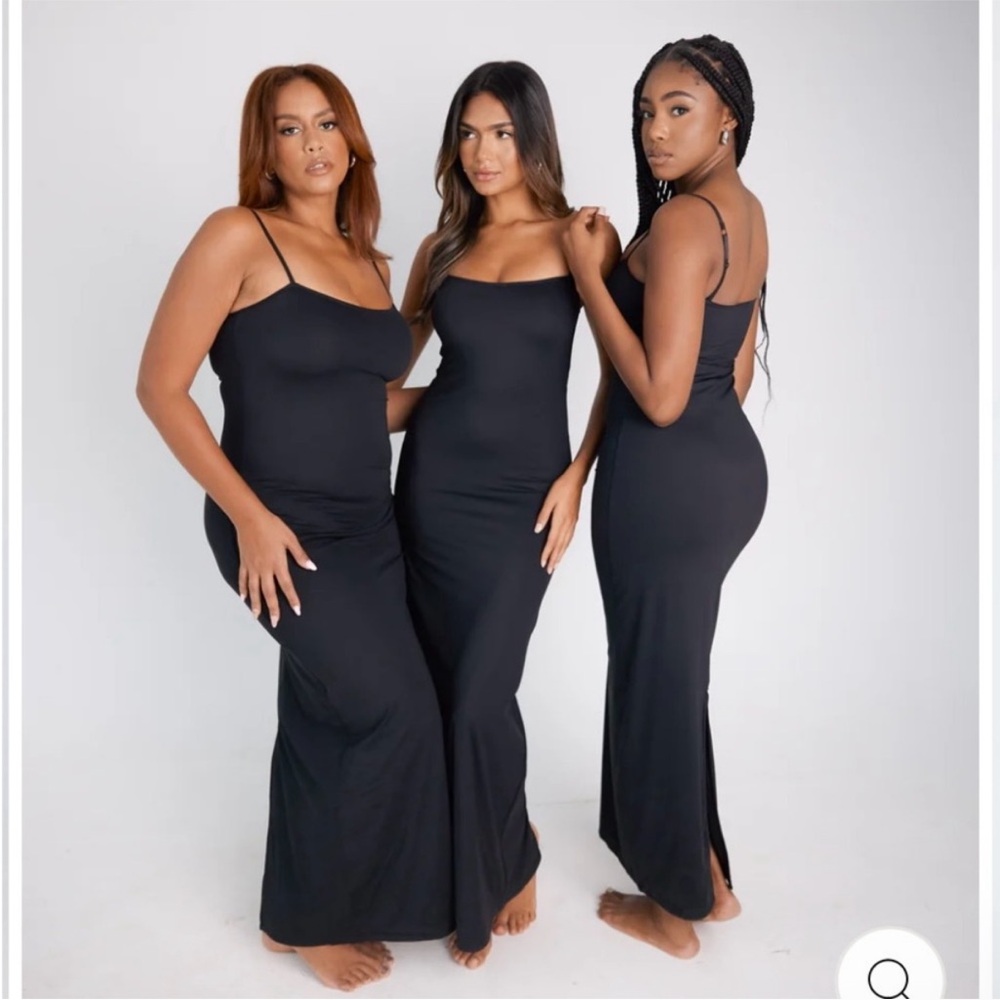 Klassy network Black Maxi Dress